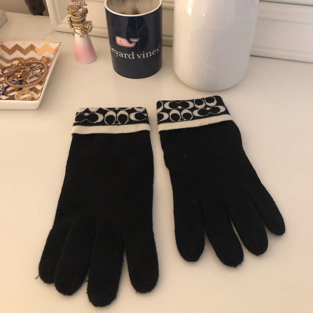 Black Coach Gloves